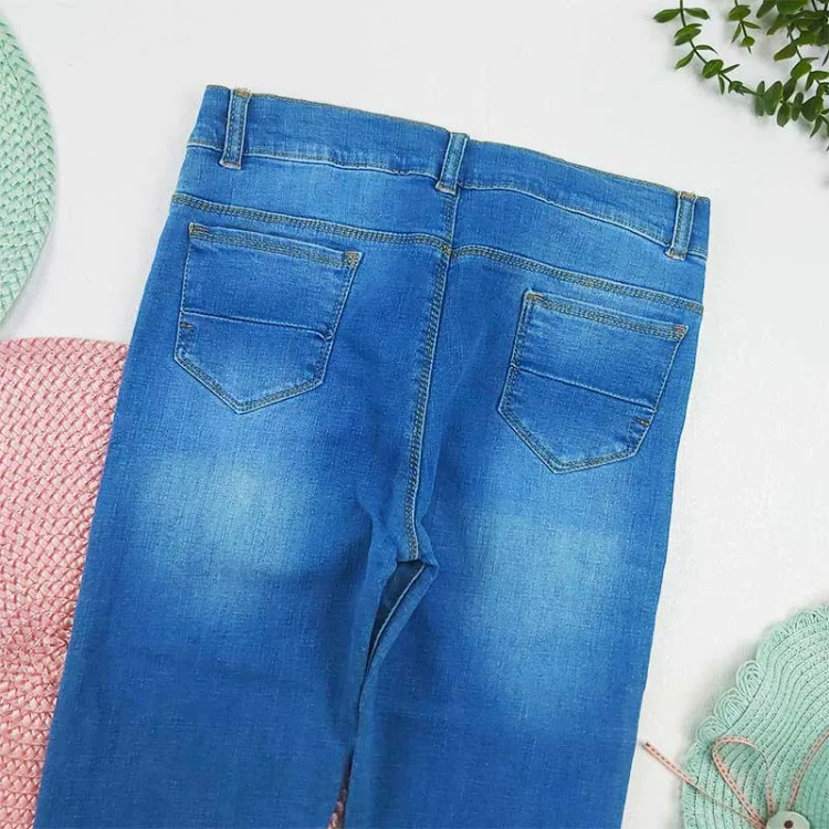 شلوار جین دخترانه مام استایل آبی کمر کشی مناسب 12 تا 13 سال